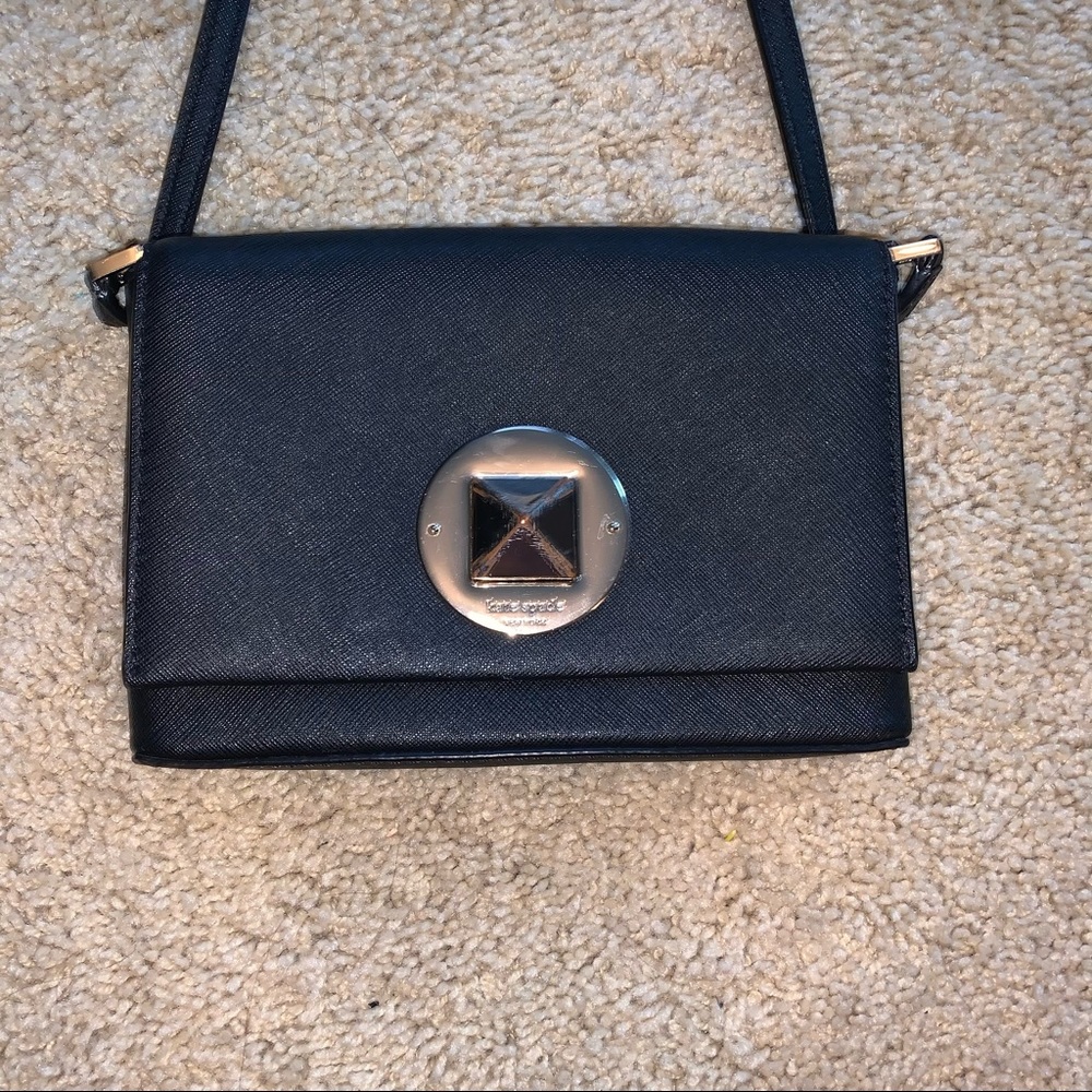 Kate spade diamond closure cross body